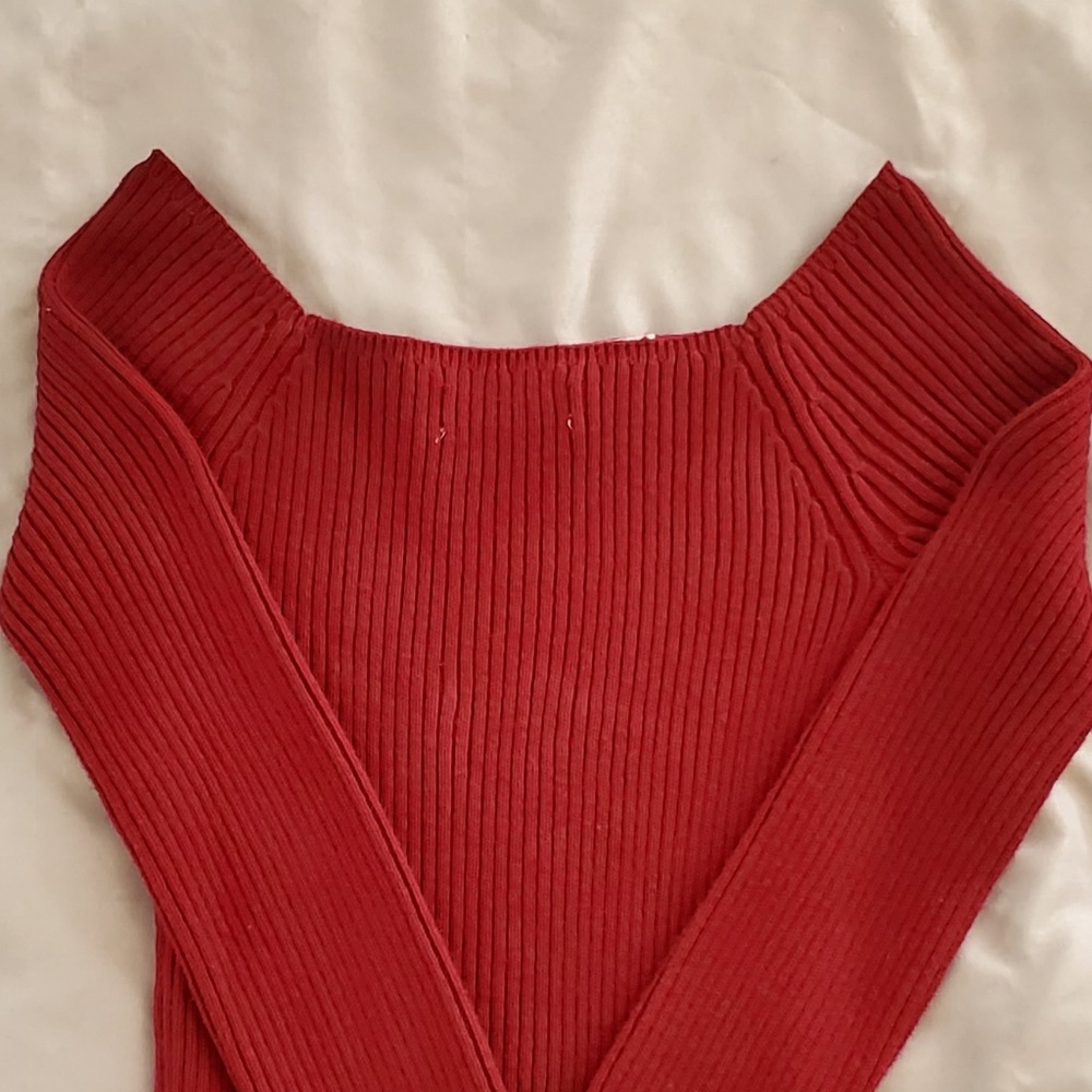 NWT Hollister Red Off the Shoulder LS Sweater XS - Picture 8 of 8